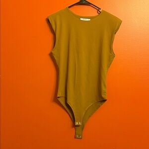 ReoRia Mustard Sleeveless Bodysuit
